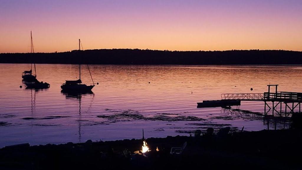 Smugglers Cove Inn Dayville Dış mekan fotoğraf