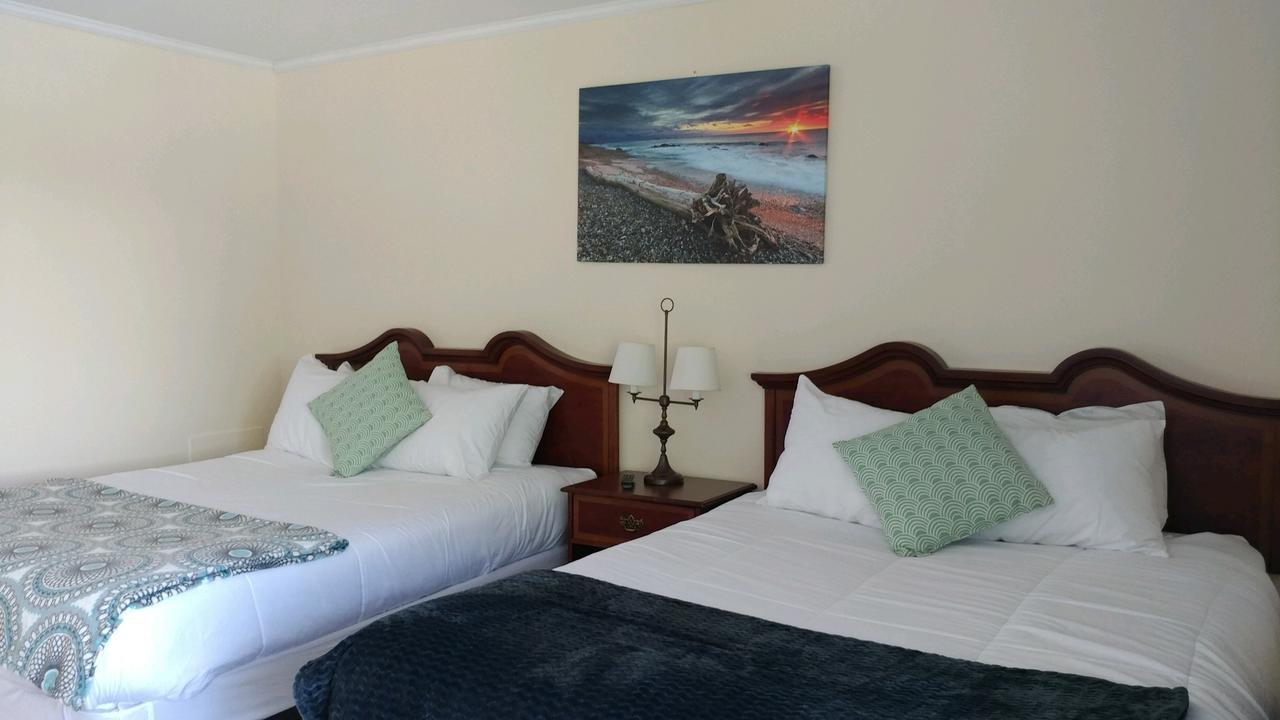 Smugglers Cove Inn Dayville Dış mekan fotoğraf