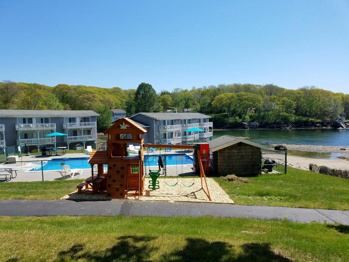 Smugglers Cove Inn Dayville Dış mekan fotoğraf