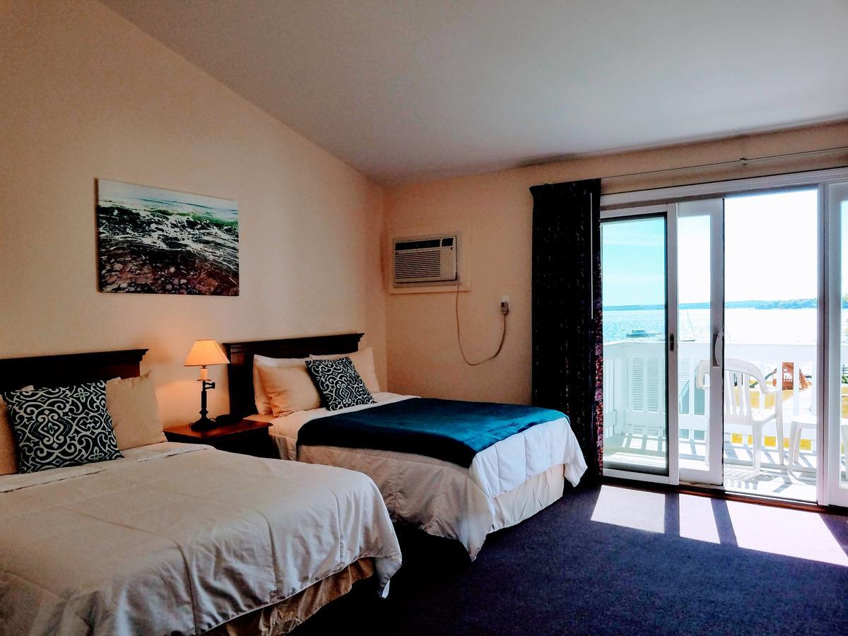 Smugglers Cove Inn Dayville Dış mekan fotoğraf