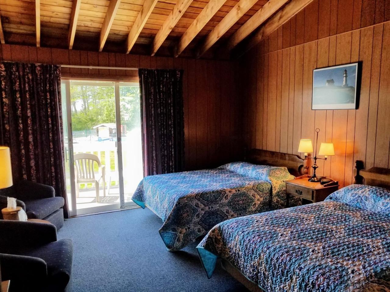 Smugglers Cove Inn Dayville Dış mekan fotoğraf
